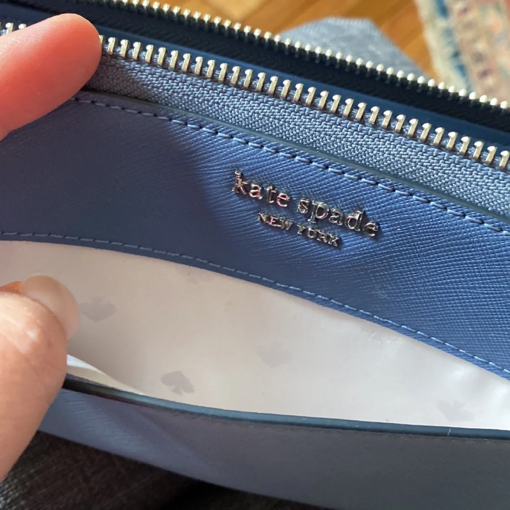 Kate Spade 2-tone blue wallet - Picture 8 of 10